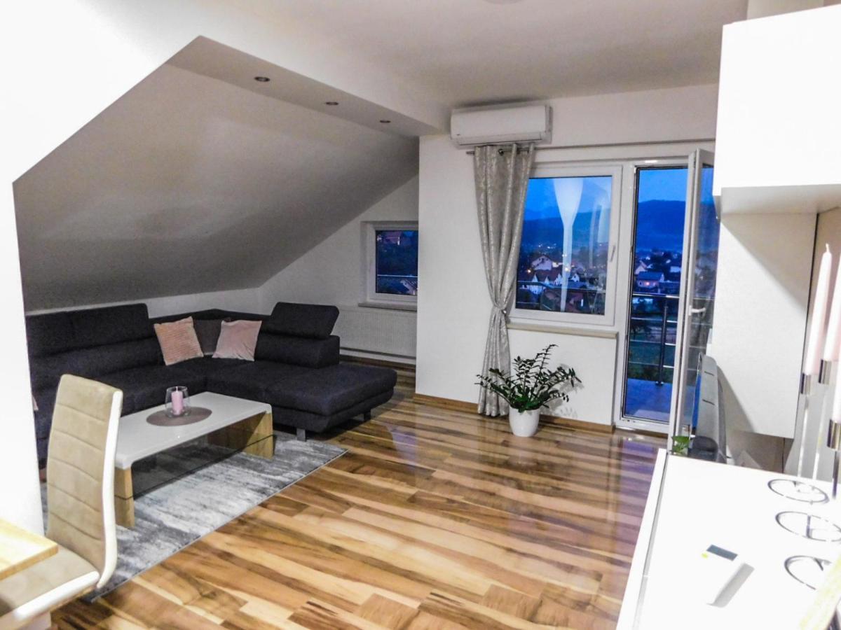 Apartman Lara Otocac Luaran gambar