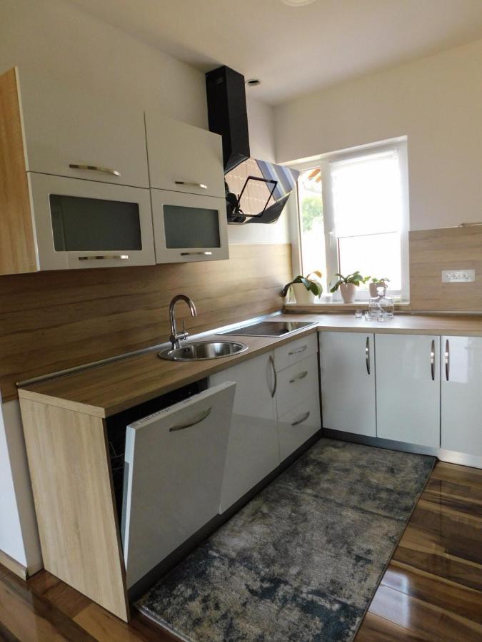 Apartman Lara Otocac Luaran gambar