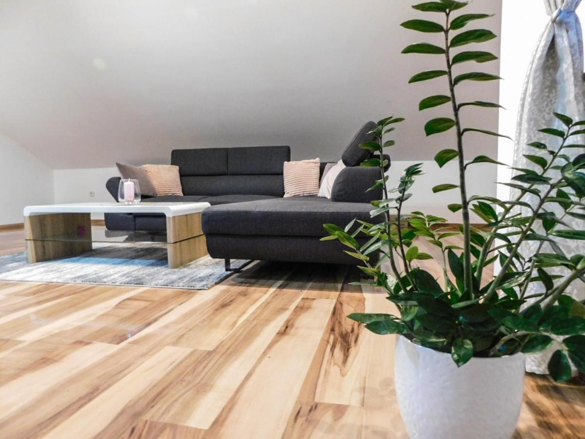 Apartman Lara Otocac Luaran gambar